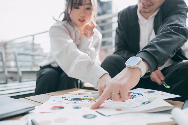 離職率を下げる人事評価の共通点｜社員が「ここで働き続けたい」と思う組織の条件